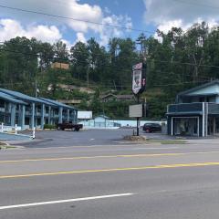 Country Town N' Suites