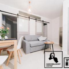 M6 Main Square Stylish One Bedroom