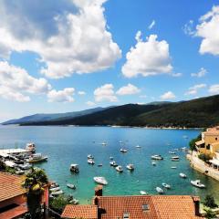 Apartment Angie - Intermezzo with sea view in center of Rabac