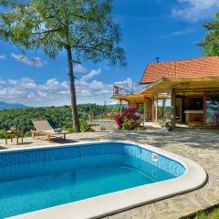 Nice Home In Lepoglava With Outdoor Swimming Pool