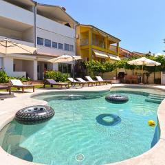 Apartments Valbandon with pool 31