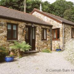 The Snug at Cornish Barn Holidays