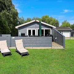 8 person holiday home in Grevinge