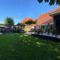 De oude slaght- luxe suite met buitensauna