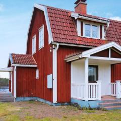 6 person holiday home in BRUZAHOLM