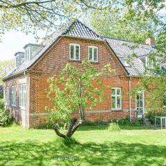 Cozy Apartment In Skanderborg With Kitchen