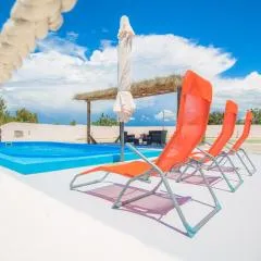 Holiday House El Dorado!!