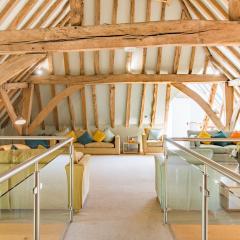 Great Higham Barn Complex by Bloom Stays