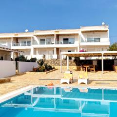 Newly built maisonette with swimming pool and seaview