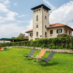 Farmhouse in Verbania with Lake Views