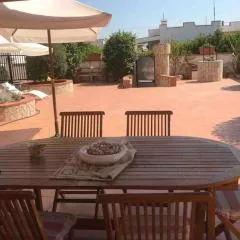 La casa di Clelia Torre colimena porto cesareo salento esclusiva 2 piani con 6 camere doppie 3 bagni posti auto terrazza giardino 5 minuti dal mare