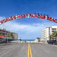 Daytona Condo with Beautiful Ocean and City View