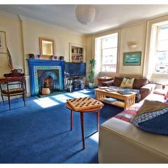 JOIVY Gorgeous 2-bed flat near Edinburgh Castle