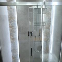 ,Private Apartment, Aircondition, Garage, HD TV pl & de, WiFi, fully equipped, near beach