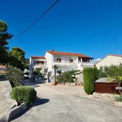 Apartman Karmen