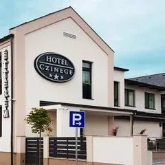 Hotel Czinege & Étterem