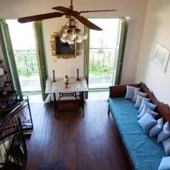 Asiminas House