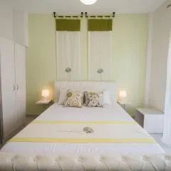 Chelona Apartments