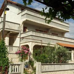 Vodice, apartmani Buntić