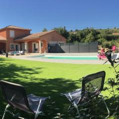 Chambre privée indépendante au cœur du Luberon