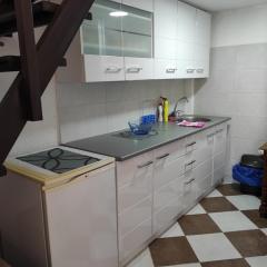 Apartman blizu plaze -Sutomore