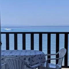 Seafront Apartment Pefkochori