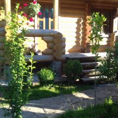 Затишний будиночок