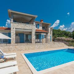 Villa Sterpazzi - near Porec with Sea View, private Jacuzzi, Sauna and Pool
