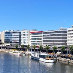 Hotel Stadt Hamburg am Fluss Saarbrücken