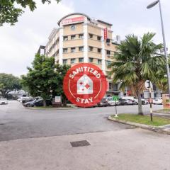 OYO 89717 Budget Star Hotel