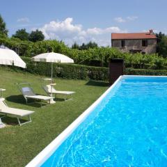 Belvilla by OYO Apartment in Sassoleone with Pool