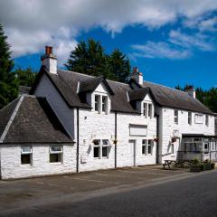 Ballinluig Rooms & Suites