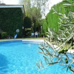 VILLA DORADA