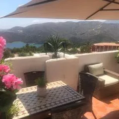 LUXURY DUPLEX WITH VIEWS.