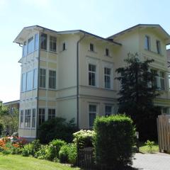 Villa Waldstraße 03