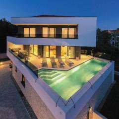Beautiful Home In Biograd Na Moru With 5 Bedrooms, Sauna And Outdoor Swimming Pool