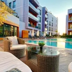 Green Hills Suites