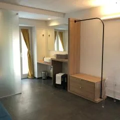 Alley House