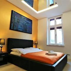 Mirror Gold & Grey Studios