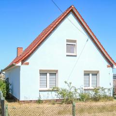 Nice Home In Alt Bukow With Kitchen