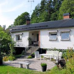 Holiday Home Trollsjö Stegeborg - OST102 by Interhome