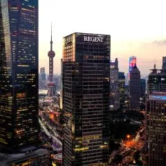 Eastern Hub - Brand New Apartment Near the Bund, Nanjing Road, Yuyuan Garden, Sunny 3 Bedrooms 100m from Metro Station - Hizvo