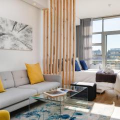 Backup-Powered Trendy Apartment at Table Mountain
