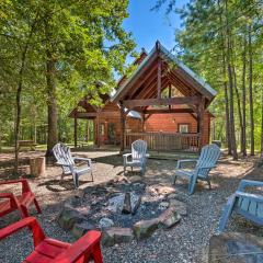 Cabin with Hot Tub and Games, 4 Mi to Beavers Bend!