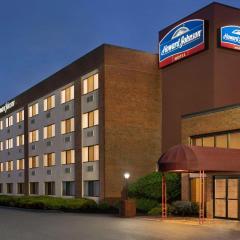 Howard Johnson by Wyndham South Portland