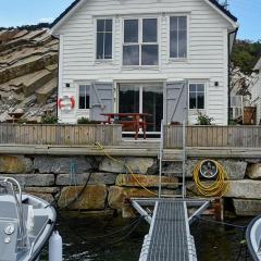 Holiday home Urangsvåg II