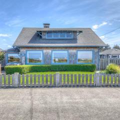 Byers Boathouse on the Prom - Meredith Lodging
