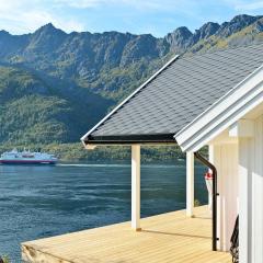 8 person holiday home in Tengelfjord