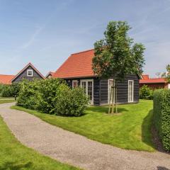 Comfortable cottage with WiFi at 50 m from the Oosterschelde