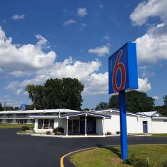 Motel 6-Schenectady, NY